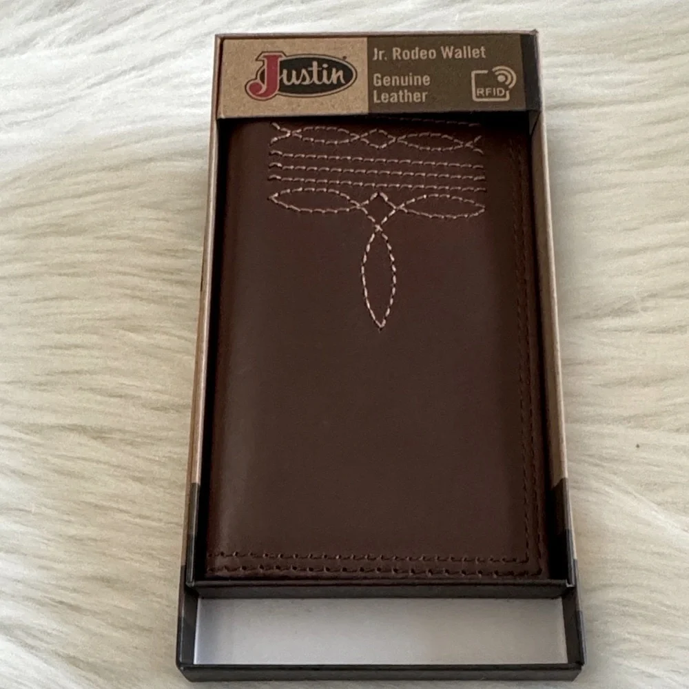 Justin Genuine Leather Junior Rodeo Wallet Brown With Boot Stitch Detail RFID